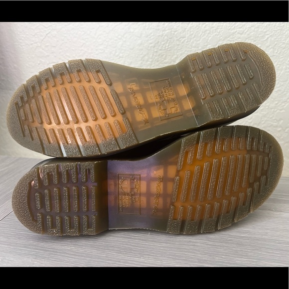 Size 9 - DR. Marten smooth black leather boots - Picture 2 of 5